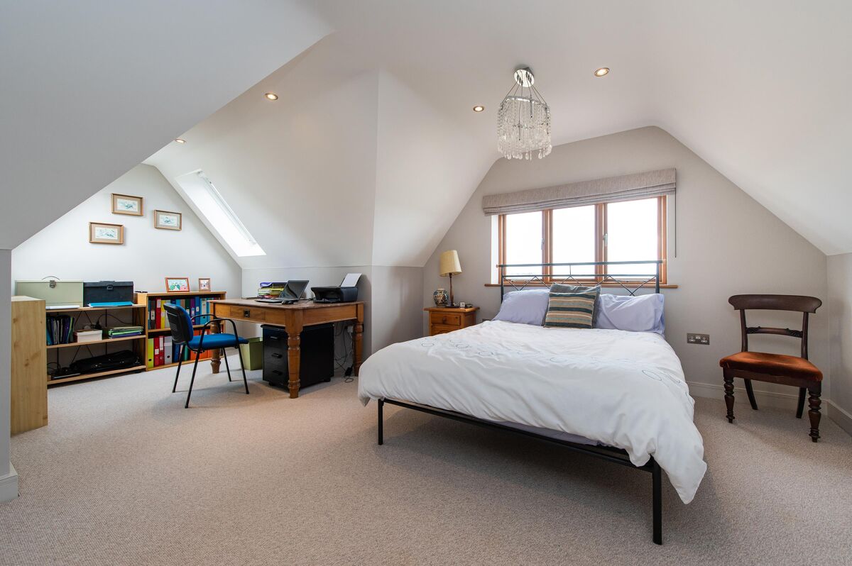 house for sale in Warwick, Warwickshire, CV35 STR012124596