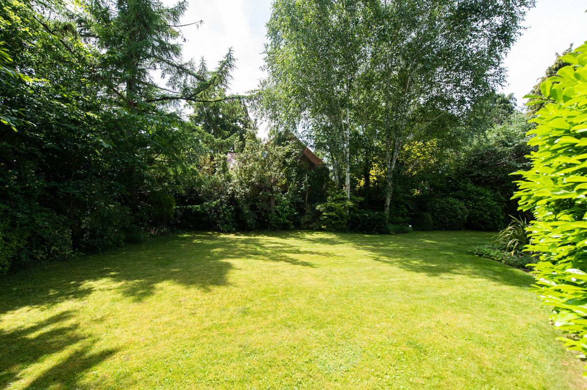 house for sale in Manor Road, StratforduponAvon, Warwickshire, CV37