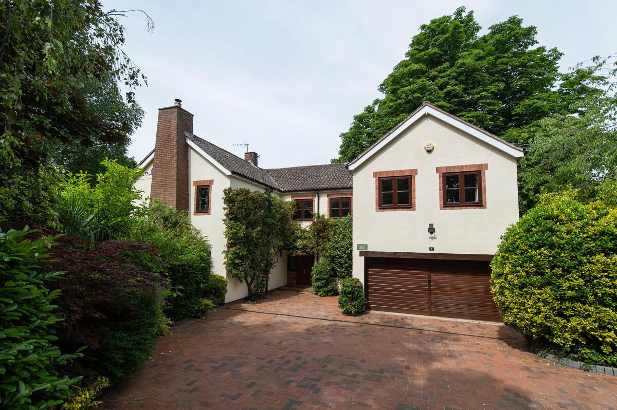 house for sale in Manor Road, StratforduponAvon, Warwickshire, CV37