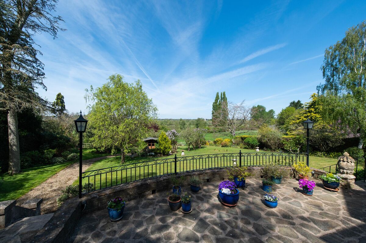 house for sale in Alveston Lane, Alveston, StratforduponAvon