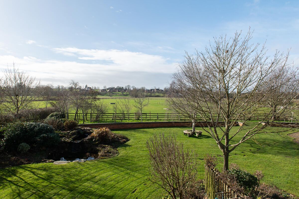 barn conversion for sale in Orchard Barn, Alderminster, Warwickshire