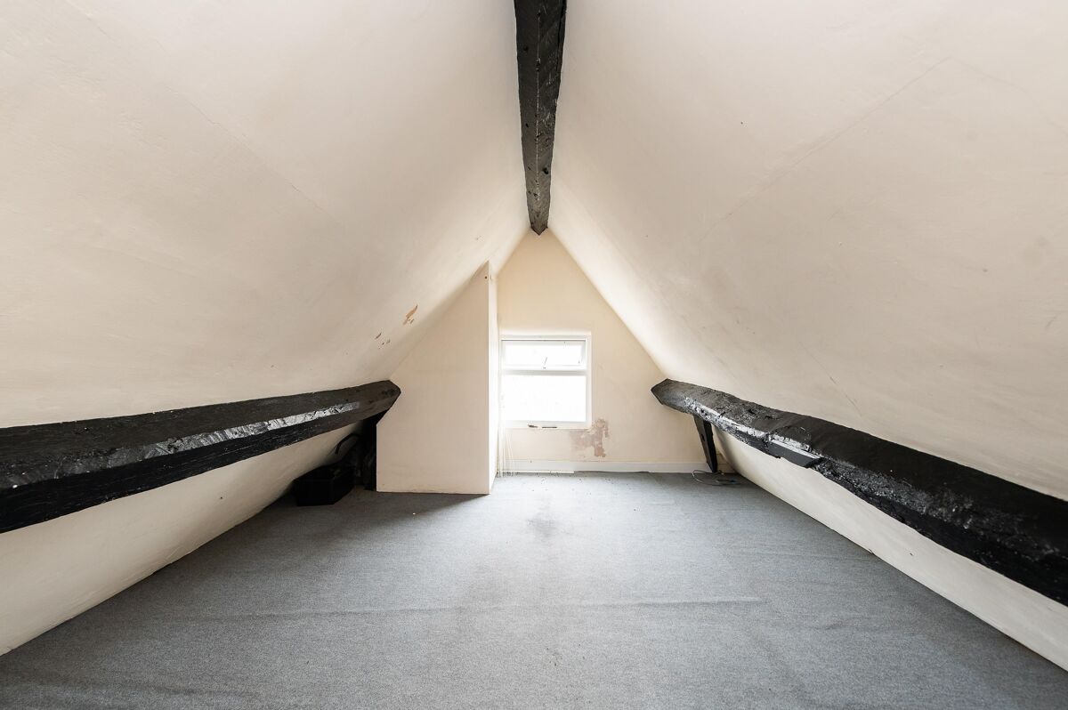 house for sale in Ansley, Nuneaton, Warwickshire, CV10 STR012144861