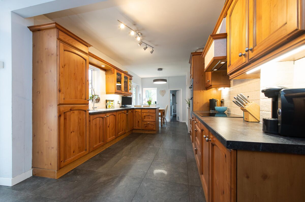 house for sale in Evesham Place, StratforduponAvon, Warwickshire