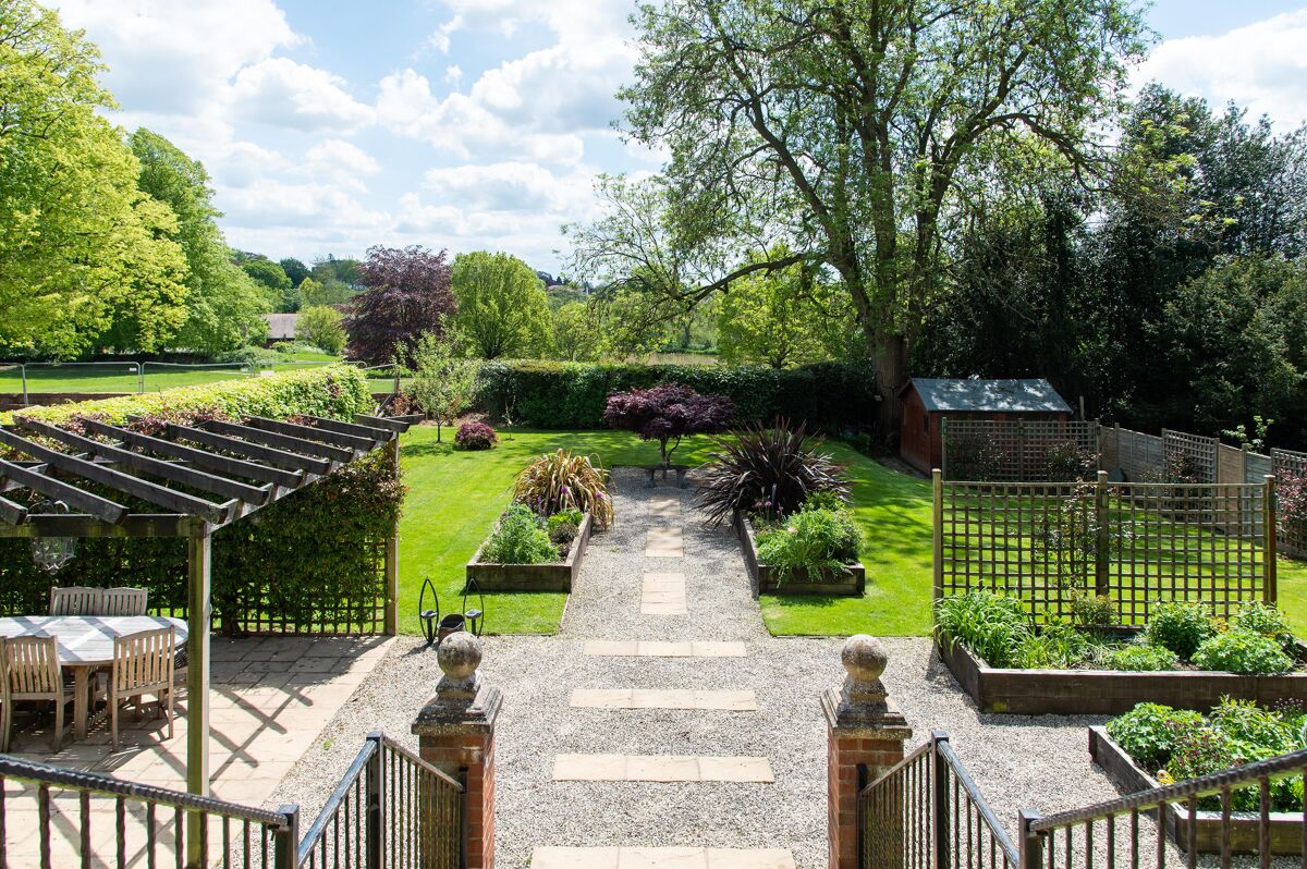 house for sale in High Street, Kenilworth, Warwickshire, CV8