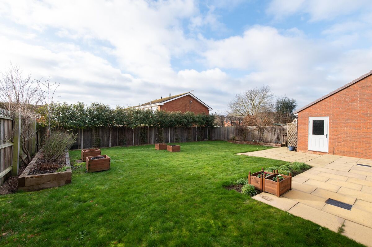 bungalow for sale in The Spinney, Hampton Lucy, Warwick, Warwickshire
