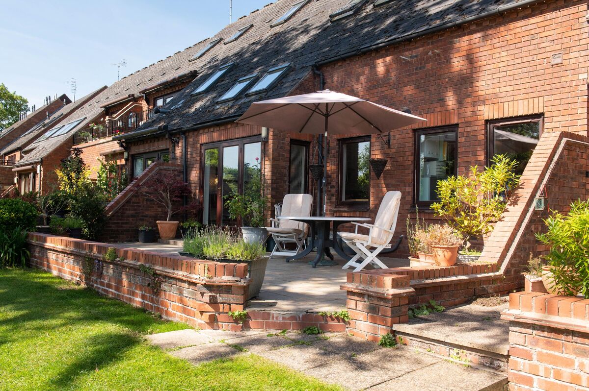 apartment for sale in Avonside, StratforduponAvon, Warwickshire, CV37