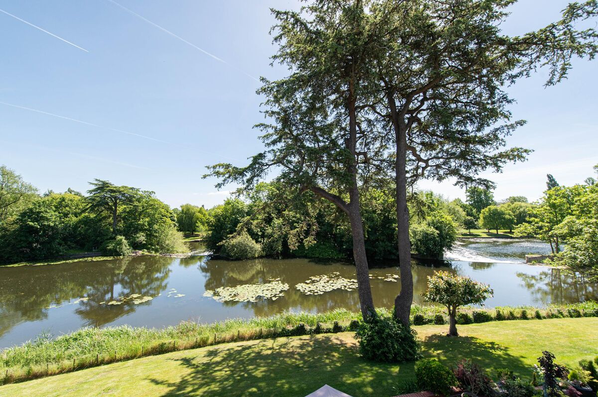 apartment for sale in Avonside, StratforduponAvon, Warwickshire, CV37