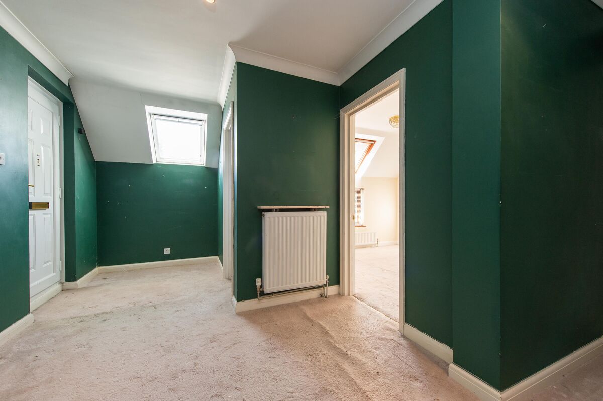 apartment for sale in Mill Lane, StratforduponAvon, Warwickshire, CV37 STR012189017 Knight