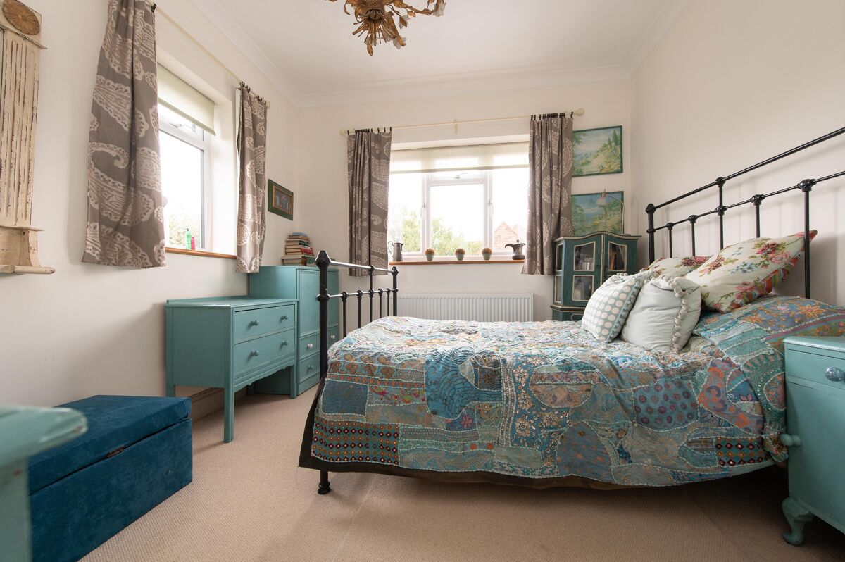 house for sale in Evesham Road, StratforduponAvon, Warwickshire, CV37