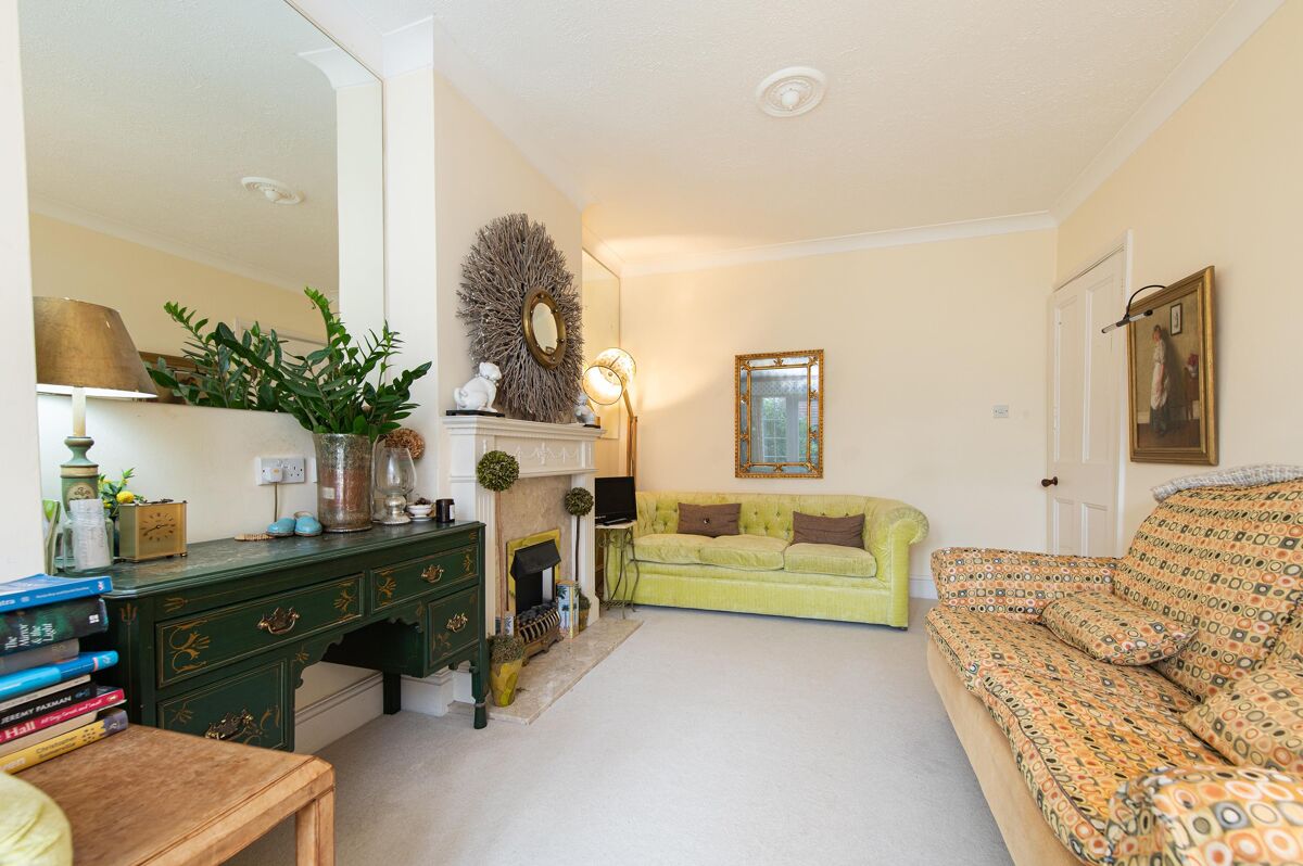 house for sale in Evesham Road, StratforduponAvon, Warwickshire, CV37