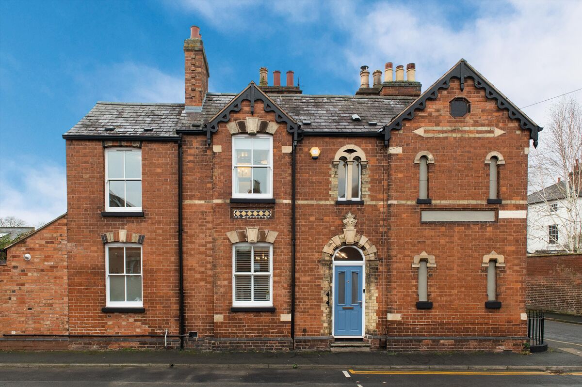 house for sale in Wood Street, Leamington Spa, Warwickshire, CV32