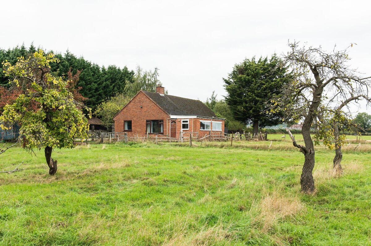 house for sale in Leys Road, Harvington, Worcestershire, WR11