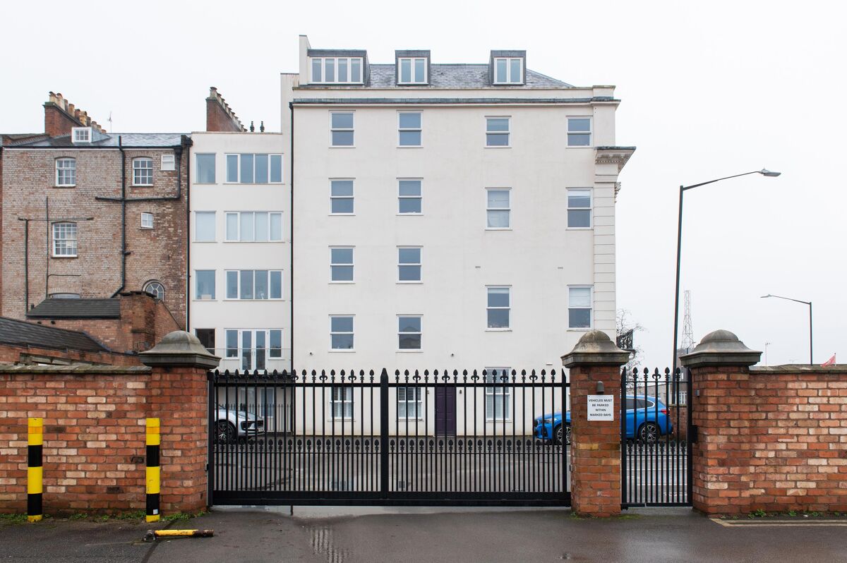 flat for sale in Clarendon Place, Leamington Spa, Warwickshire, CV32