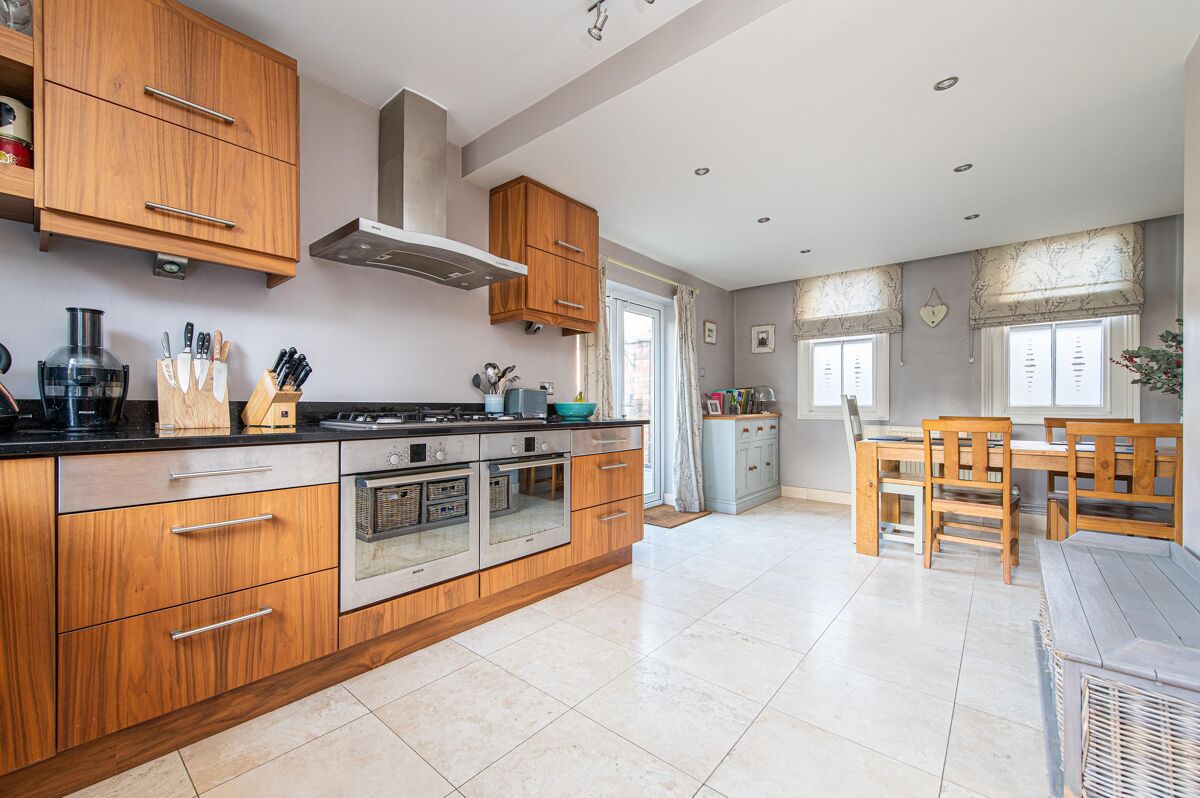 house for sale in Beauchamp Hill, Royal Leamington Spa, Warwickshire