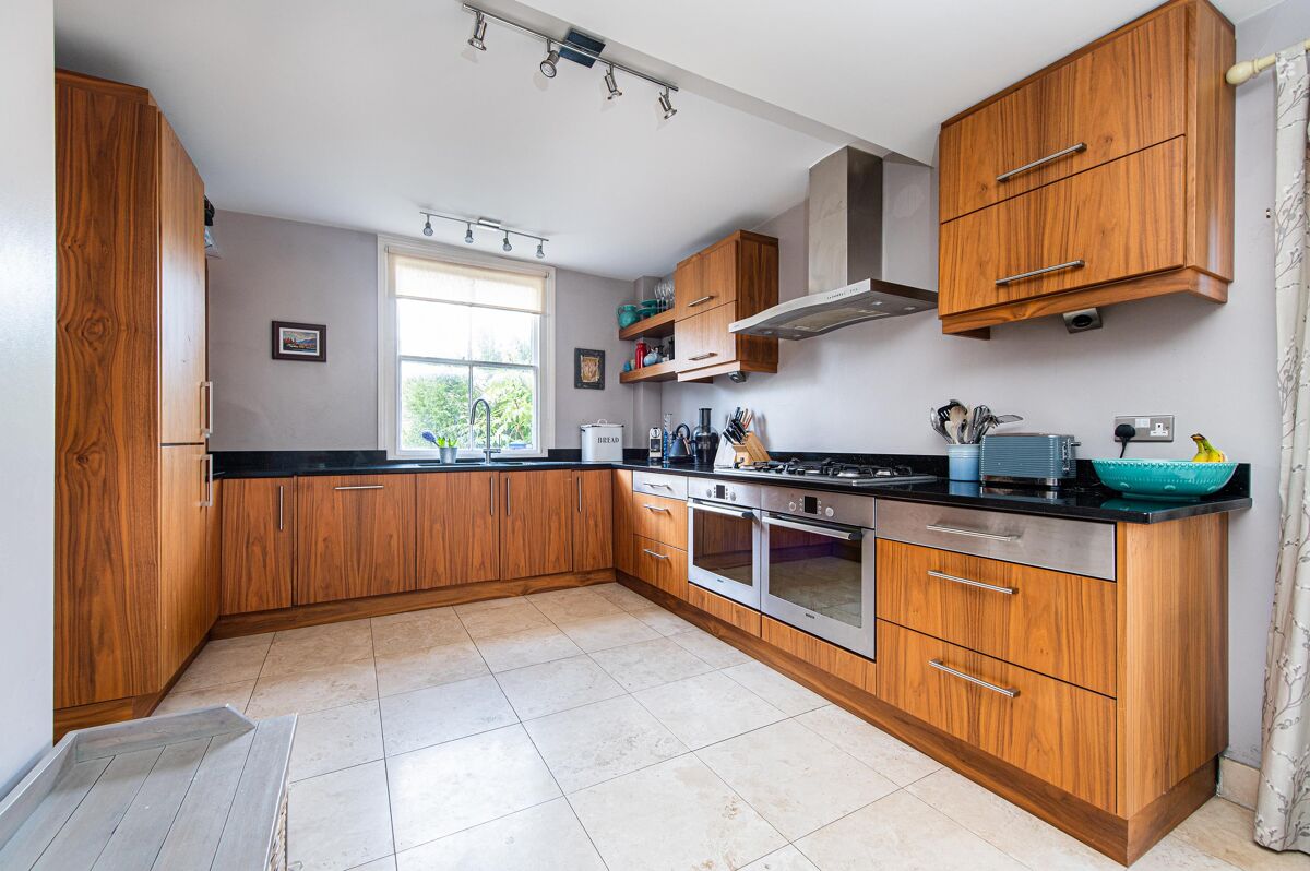 house for sale in Beauchamp Hill, Royal Leamington Spa, Warwickshire