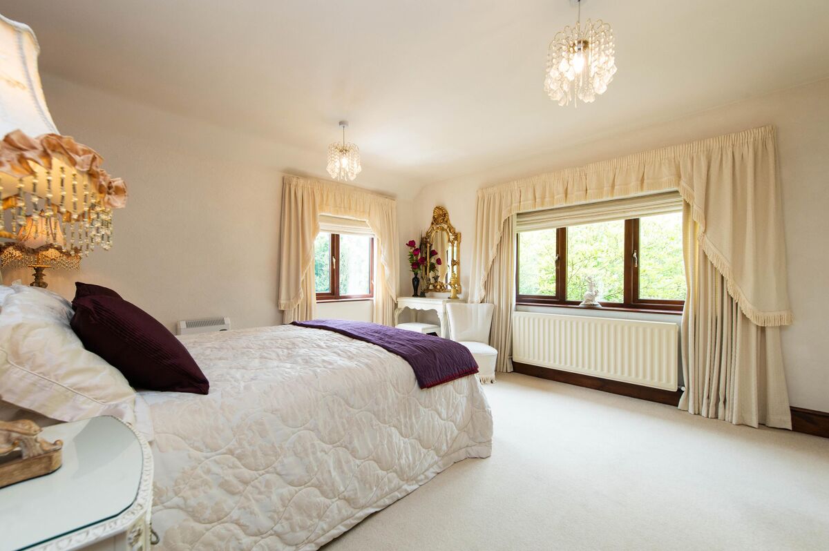 house for sale in Woodloes Lane, Guys Cliffe, Warwick, CV35