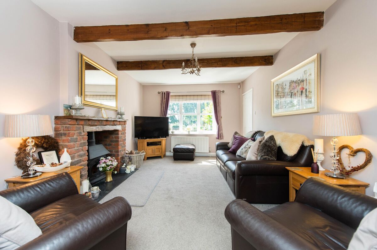 house for sale in Luddington, StratforduponAvon, Warwickshire, CV37