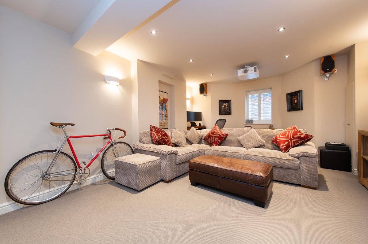 house for sale in Beauchamp Hill, Leamington Spa, Warwickshire, CV32