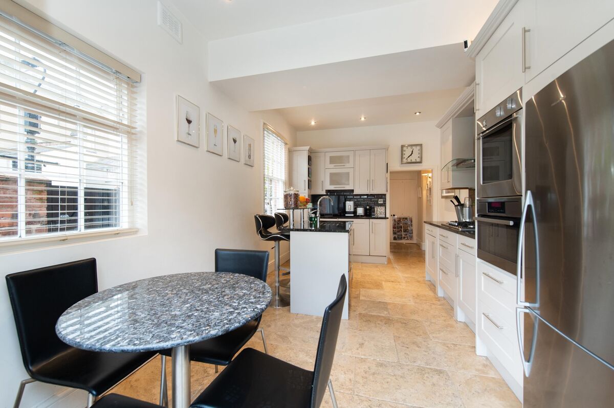 house for sale in Beauchamp Hill, Leamington Spa, Warwickshire, CV32 STR012278293 Knight Frank