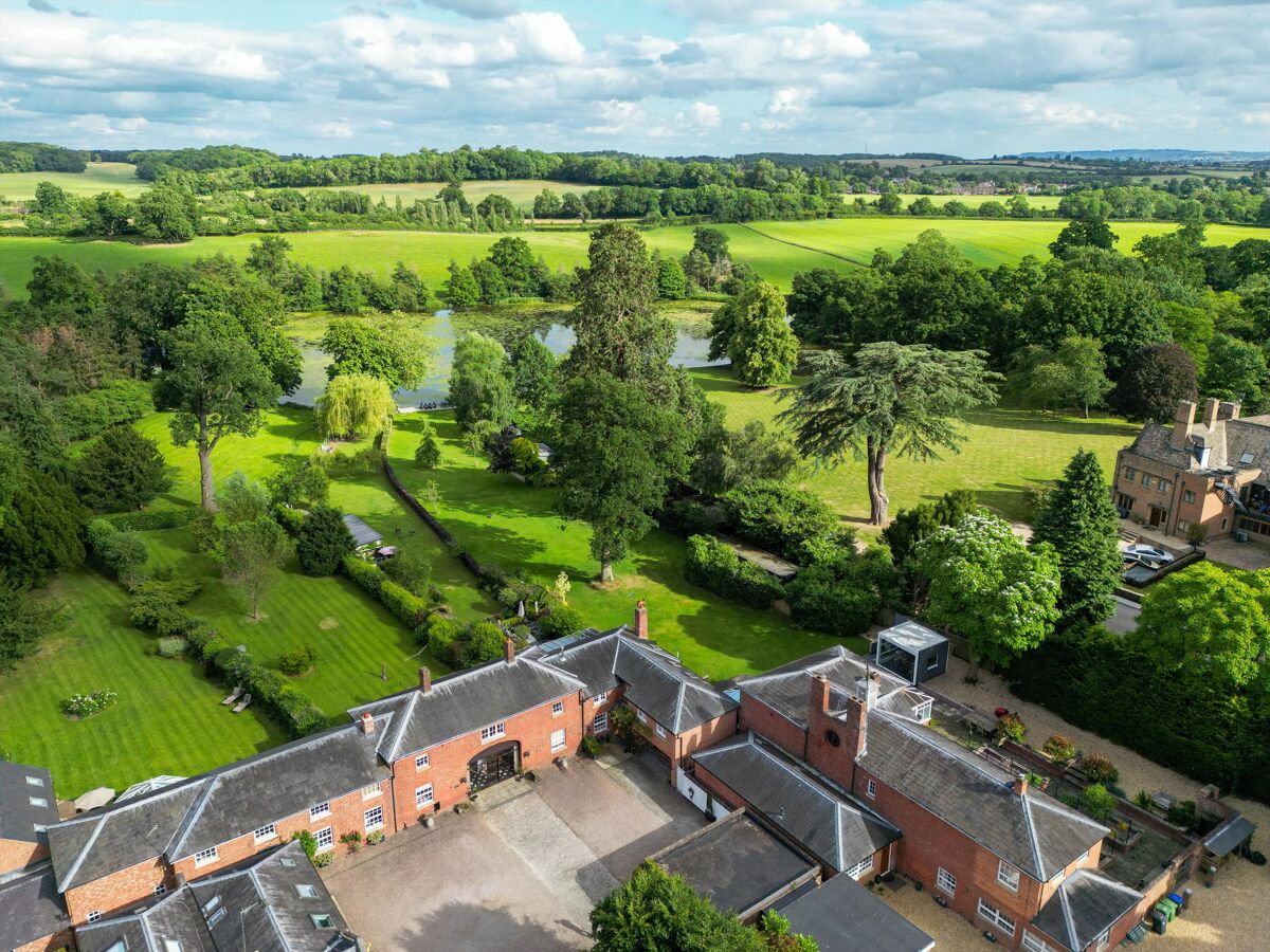 house for sale in Edstone, Wootton Wawen, HenleyinArden, Warwickshire