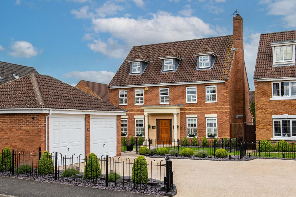 Image of Pyree Square, Warwick, Warwickshire, CV34