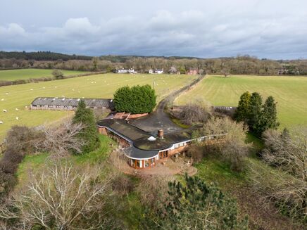 Picture of 4 bedroom house for sale.