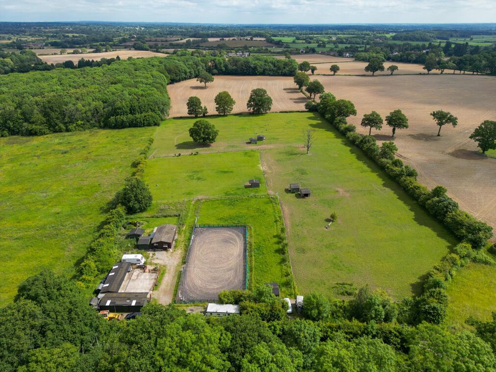 Image of Wolverton Fields, Norton Lindsey, Warwick, Warwickshire, CV35