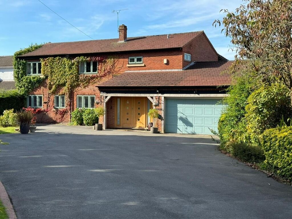 Image of Langley Road, Claverdon, Warwick, Warwickshire, CV35