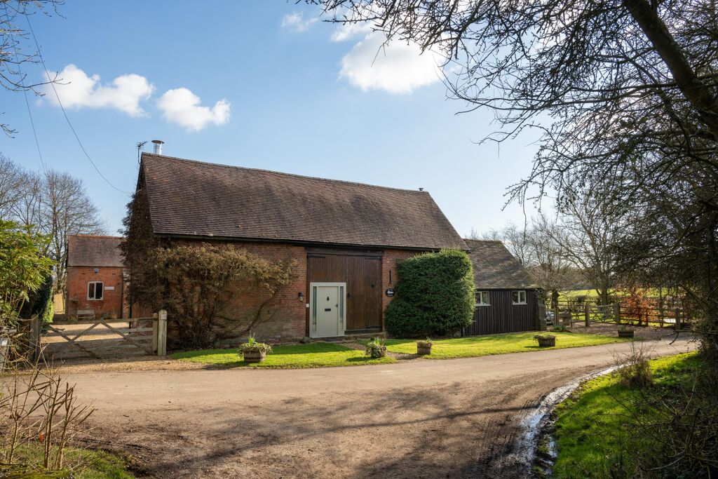 Image of Kites Nest Lane, Beausale, Warwick, Warwickshire, CV35