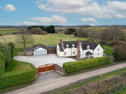 Picture of 4 bedroom house for sale.
