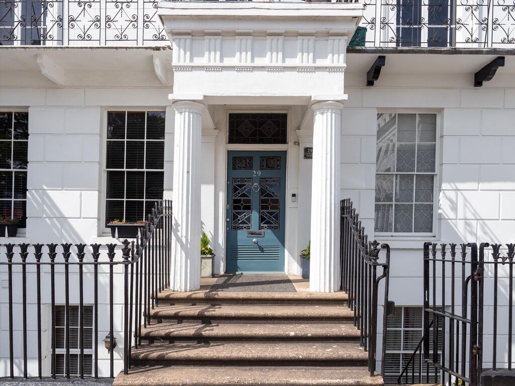 Image of Clarendon Square, Royal Leamington Spa, Warwickshire, CV32