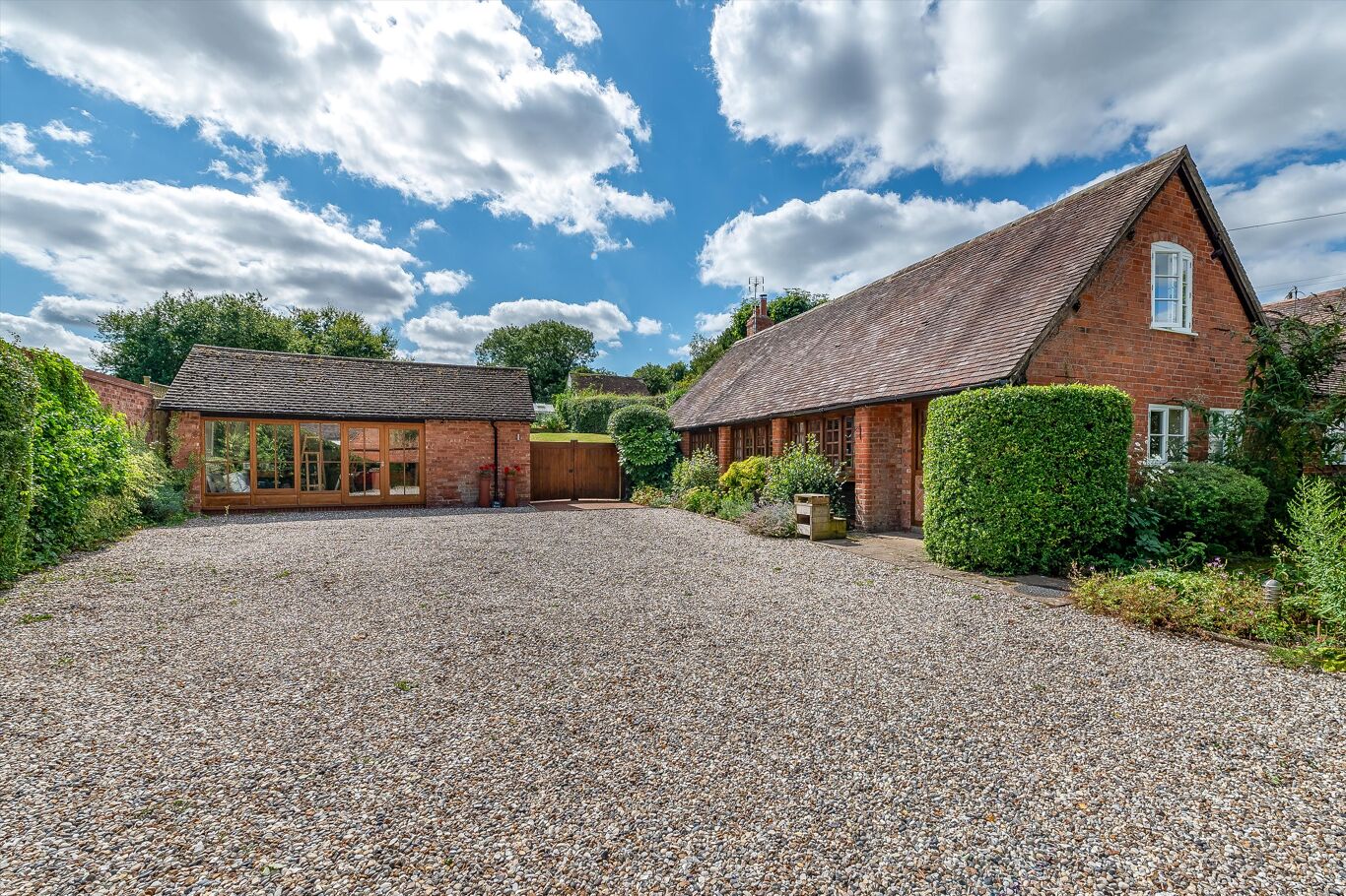 Image of Abbots Morton, Worcester, Worcestershire WR7