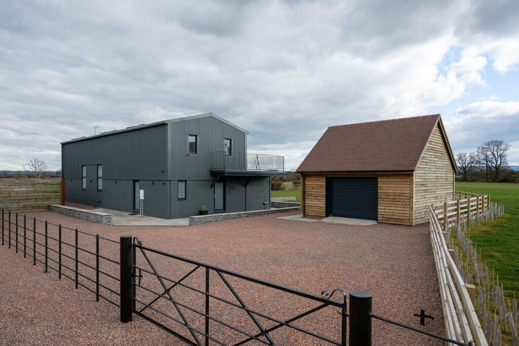 Image of Stonehall Farm, Stonebow Road, Drakes Broughton, Worcestershire, WR10