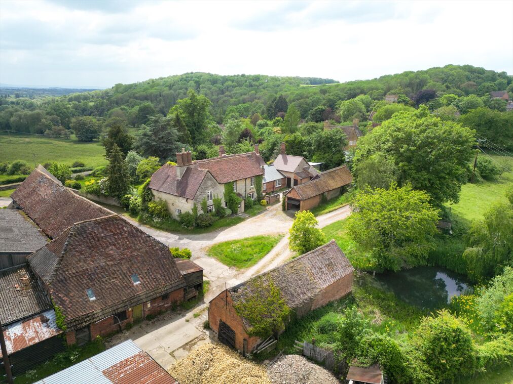 Image of Church Bank Farmhouse, Binton, Stratford-upon-Avon, Warwickshire, CV37 6TJ