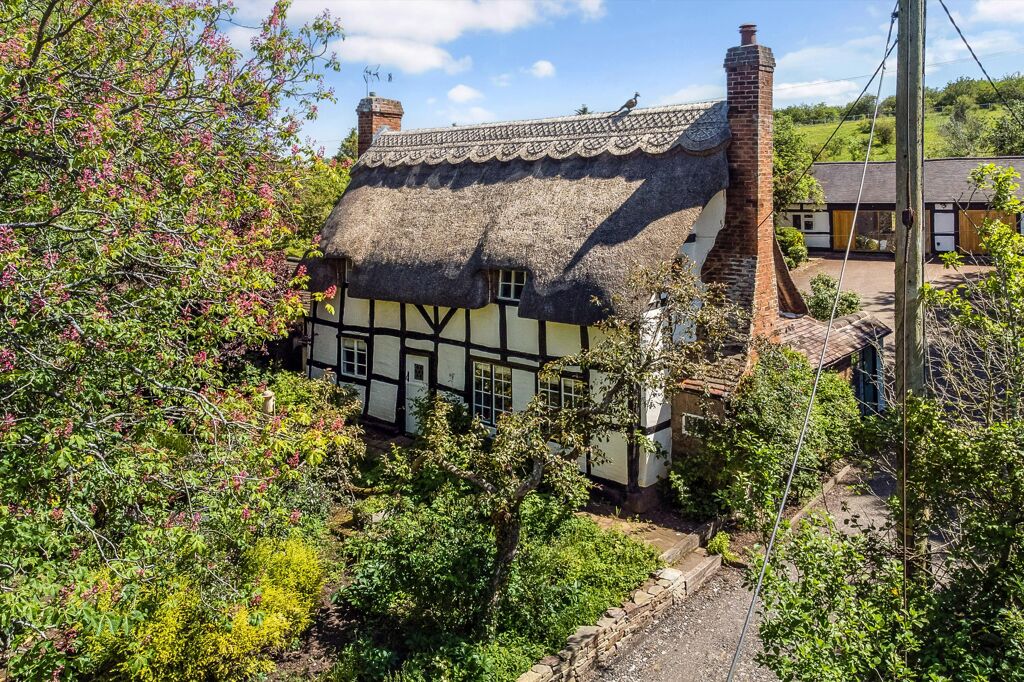 Image of Appletree Lane, Inkberrow, Worcester, Worcestershire WR7