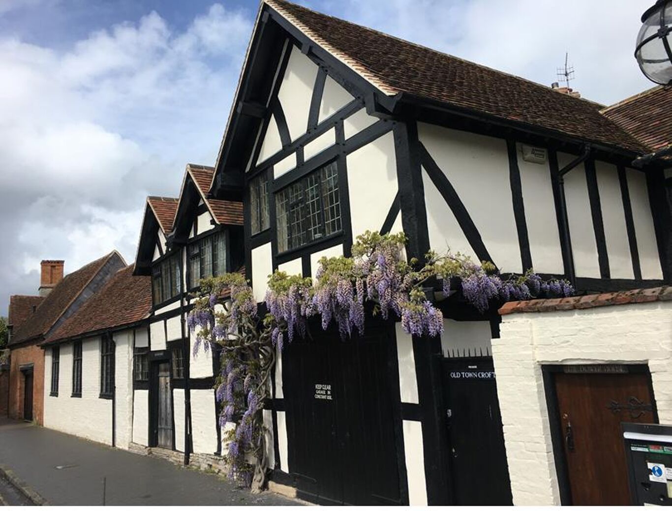 Image of Old Town, Stratford-upon-Avon, Warwickshire CV37