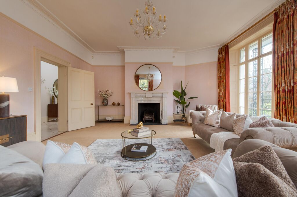 Image of Binswood Avenue, Leamington Spa, Warwickshire, CV32