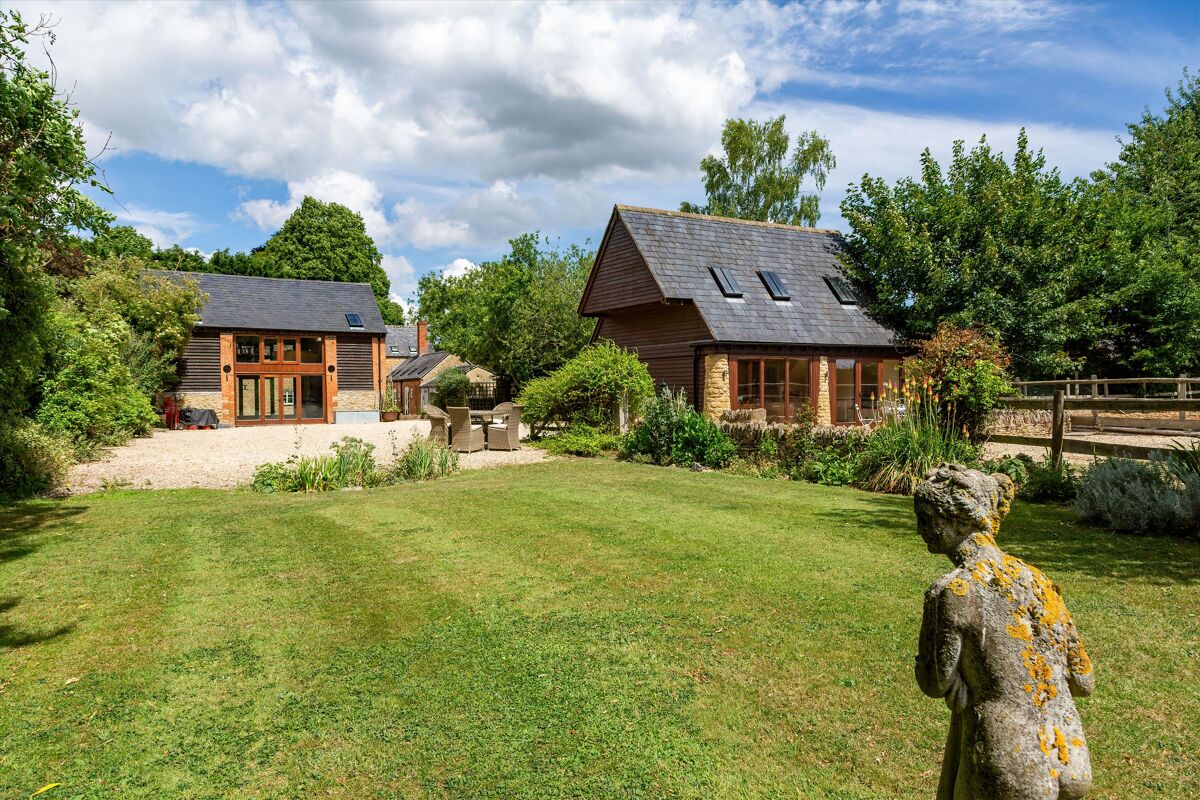 house for sale in Cherington, ShipstononStour, Warwickshire, CV36