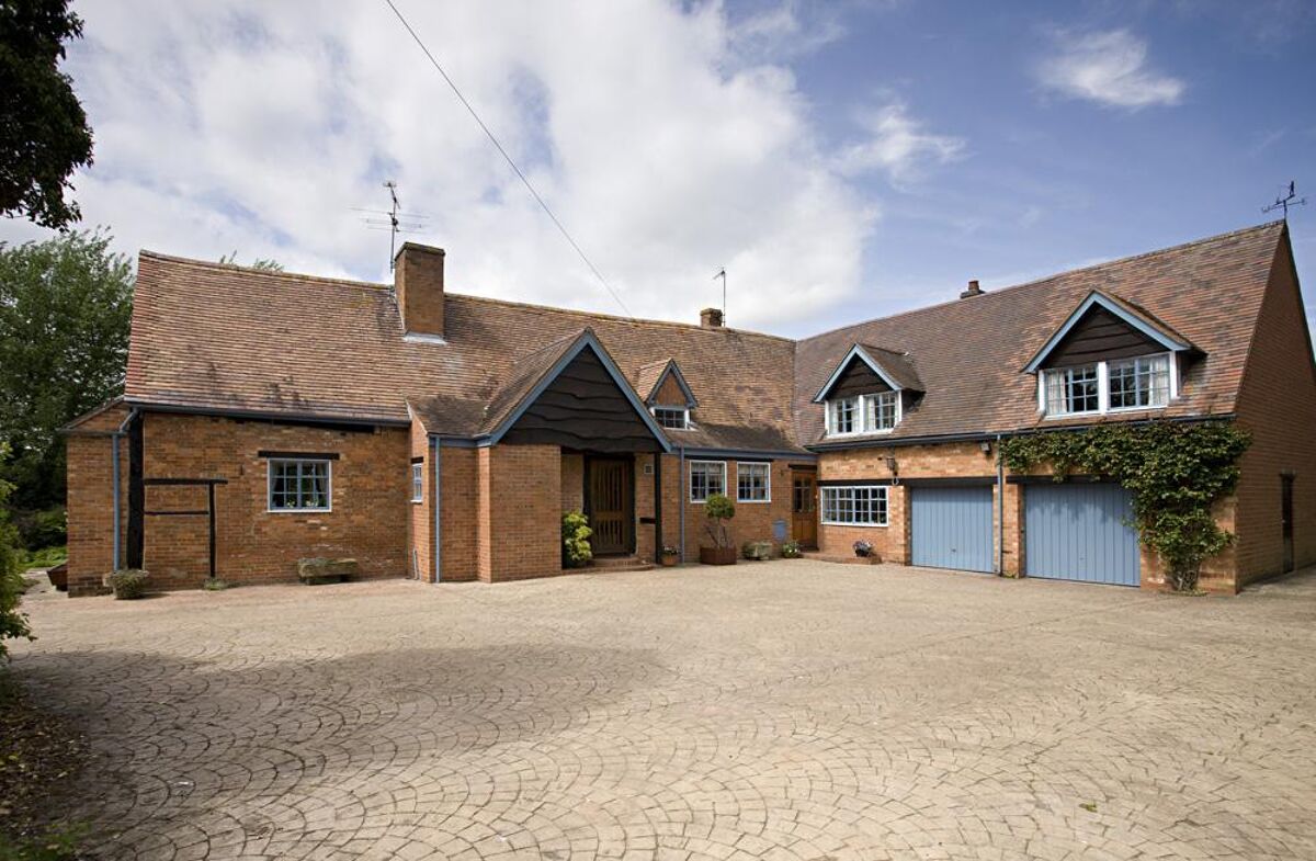 house for sale in Broadwell, Nr Southam, Warwickshire STR080464