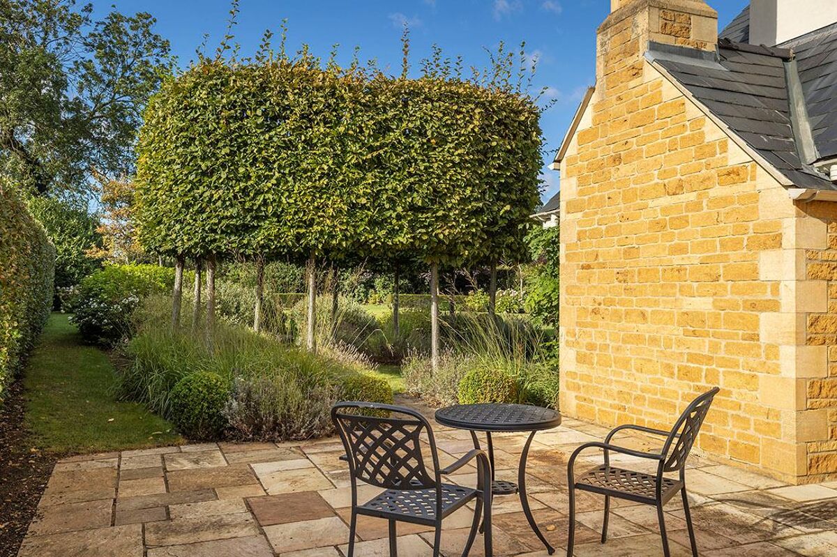 house for sale in Springfield Lane, Broadway, Worcestershire, WR12 STR090167 Knight Frank