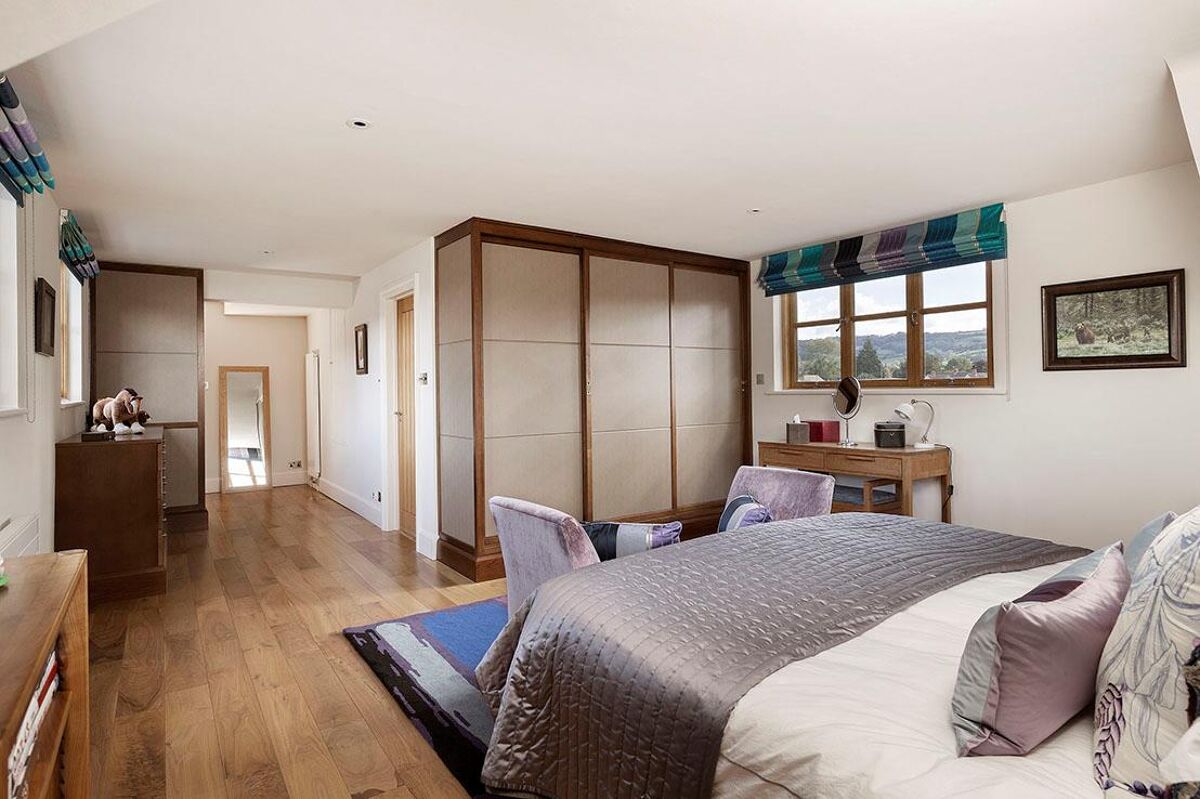 house for sale in Springfield Lane, Broadway, Worcestershire, WR12 STR090167 Knight Frank