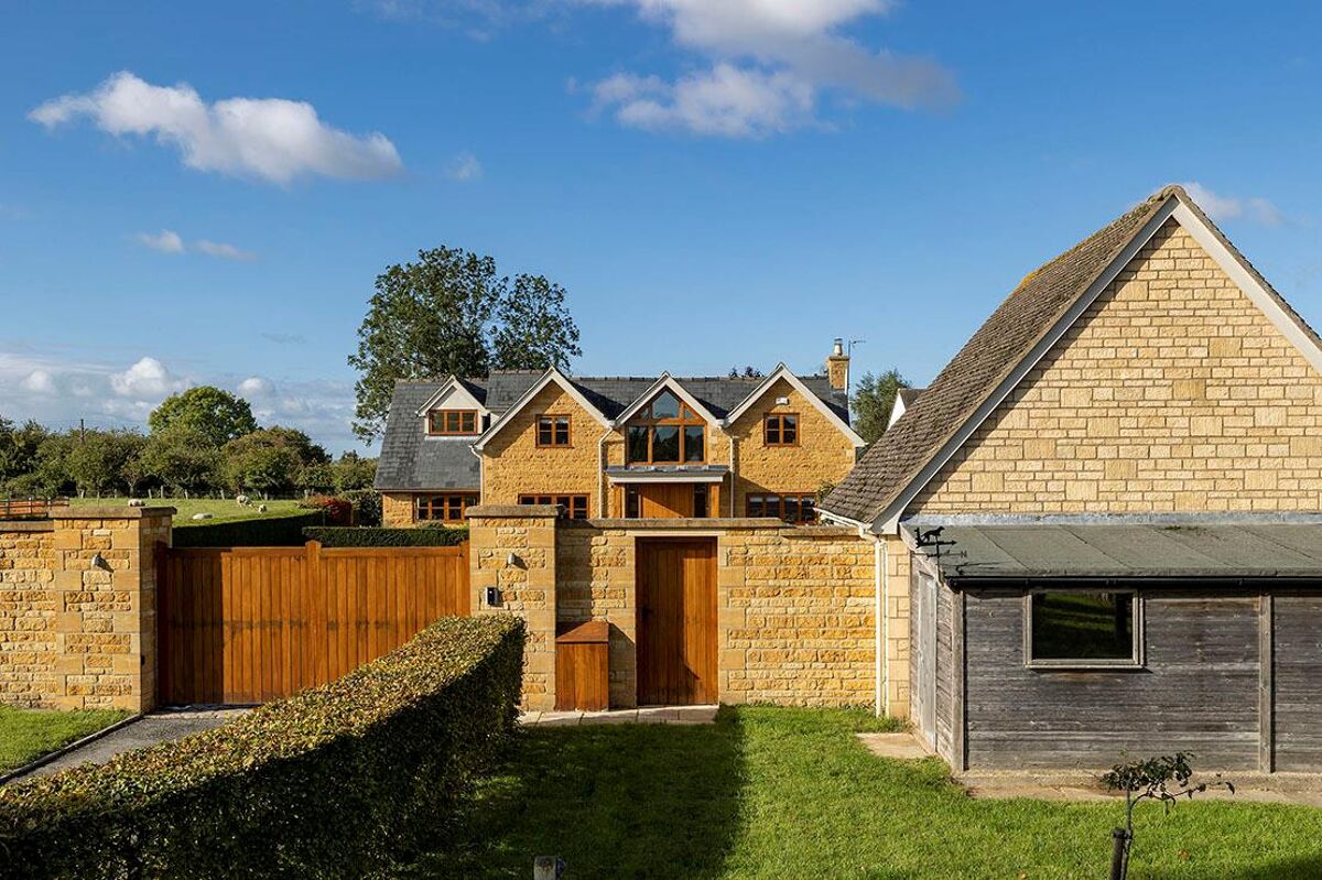 house for sale in Springfield Lane, Broadway, Worcestershire, WR12 STR090167 Knight Frank