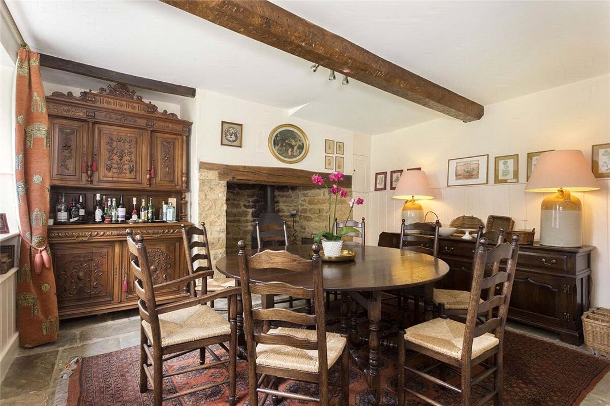 house for sale in BartonontheHeath, MoretoninMarsh, Warwickshire