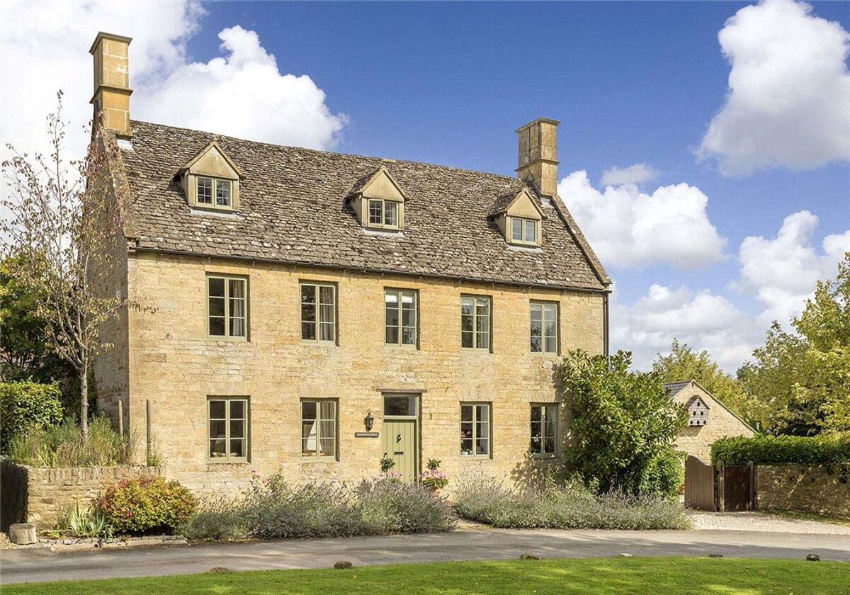 house for sale in BartonontheHeath, MoretoninMarsh, Warwickshire