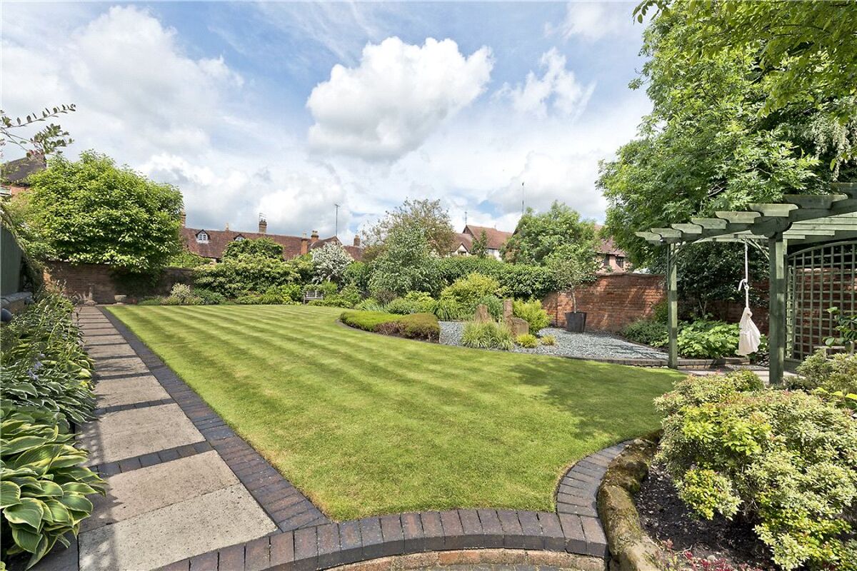 house for sale in St Nicholas Church Street, Warwick, CV34 STR110072