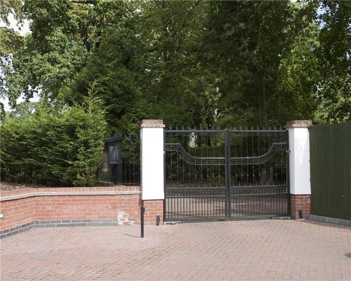 house for sale in Overslade Lane, Rugby, Warwickshire, CV22 STR110270