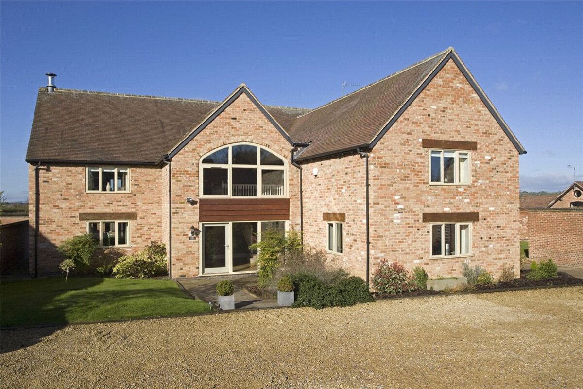 house for sale in Evesham Road, Dodwell, StratforduponAvon