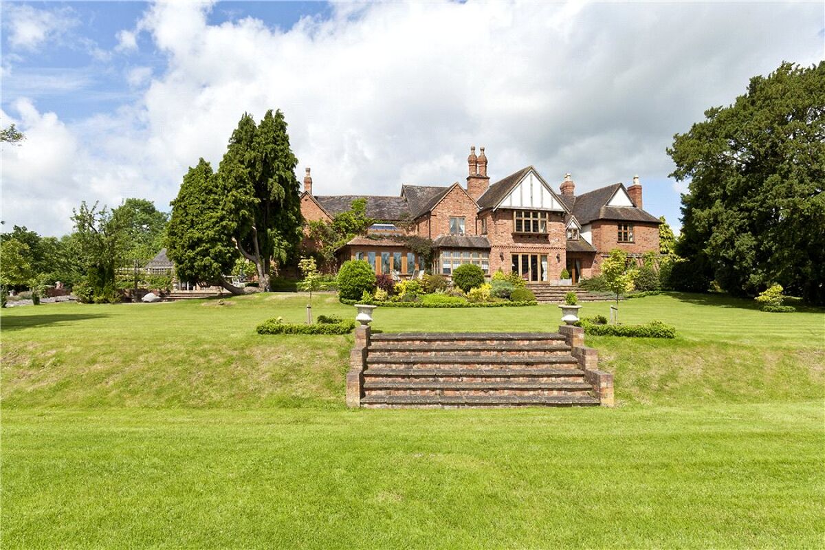 house for sale in Langley, Stratford Upon Avon, Warwickshire, CV37