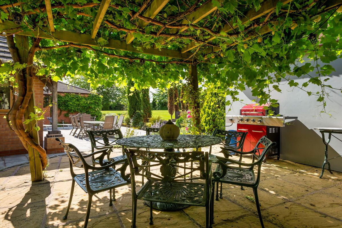 house for sale in Chapel Street, Wellesbourne, Warwick, Warwickshire