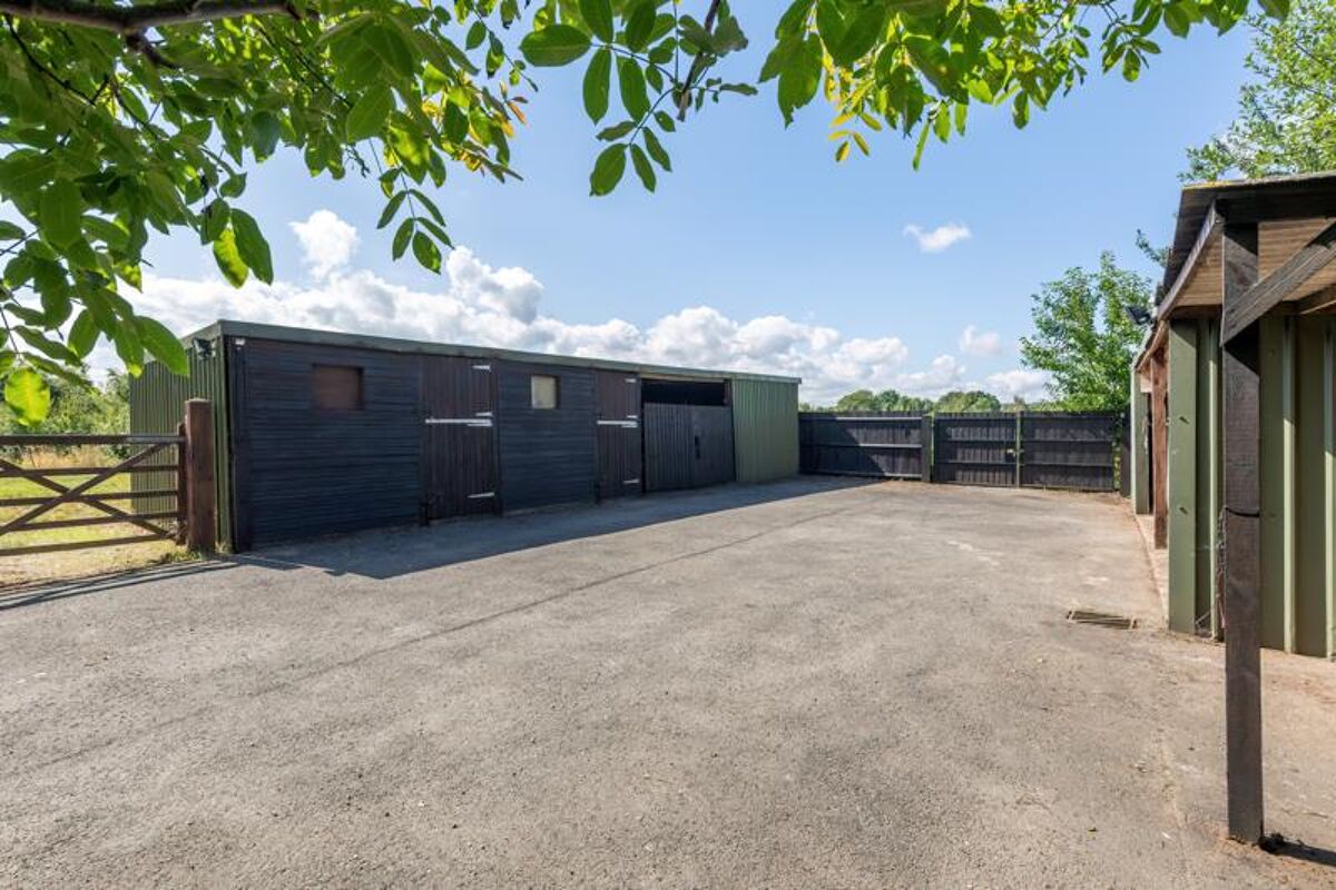 house for sale in Chapel Street, Wellesbourne, Warwick, Warwickshire